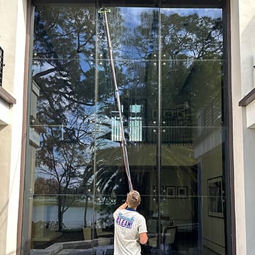 72..window.cleaning.IMG_4782 Cleaning large window at home in Winter Park, FL